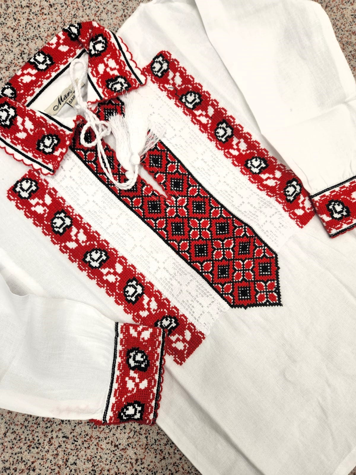 Ie Traditionala Brodata de Baieti C 1