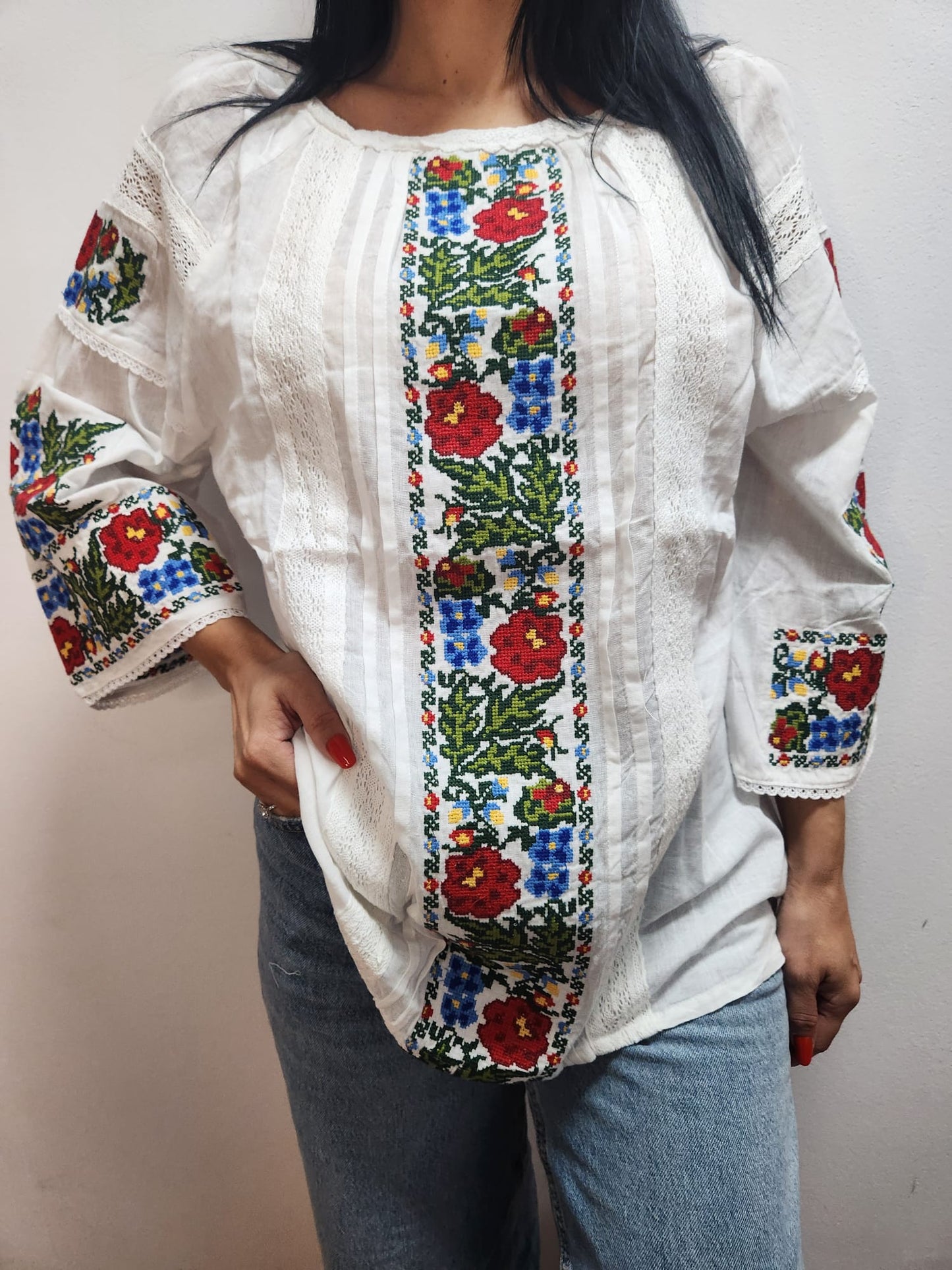 Ie brodată Tradițională Raluca 151