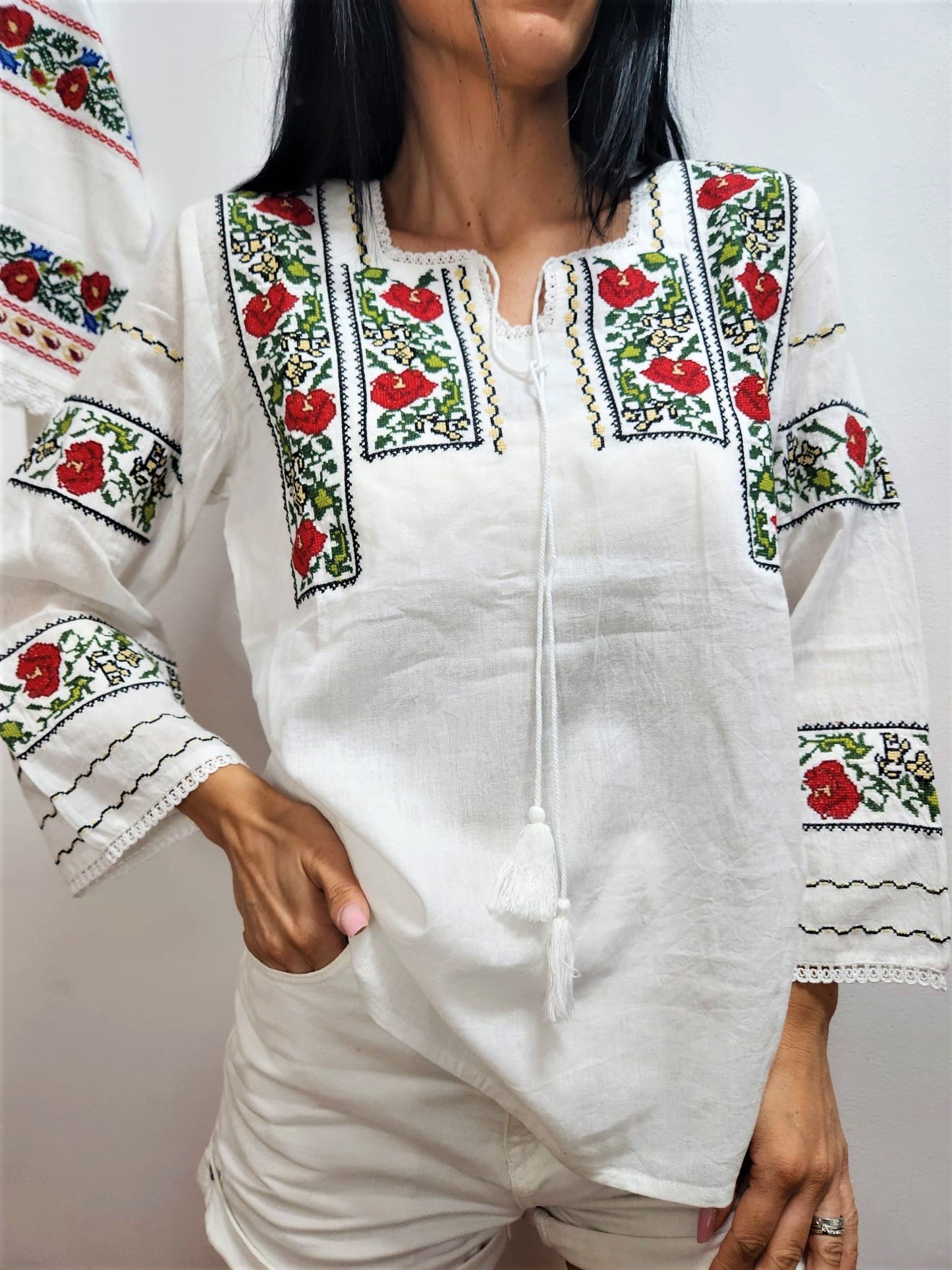 Ie brodată Evi 19