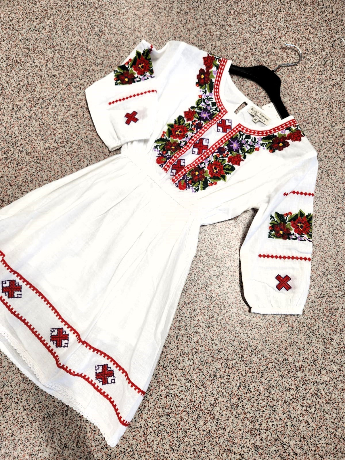 Rochie Traditionala Brodata de Fete R1