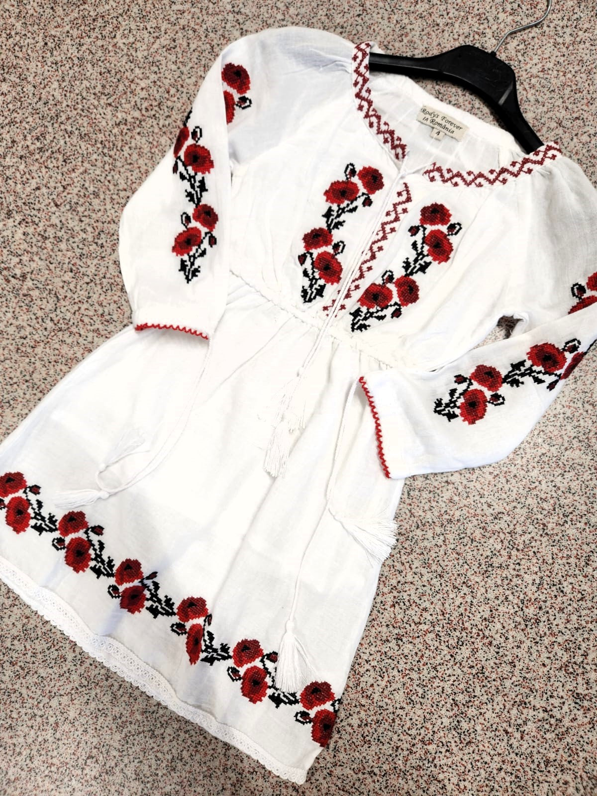 Rochie Traditionala Brodata de Fete R6