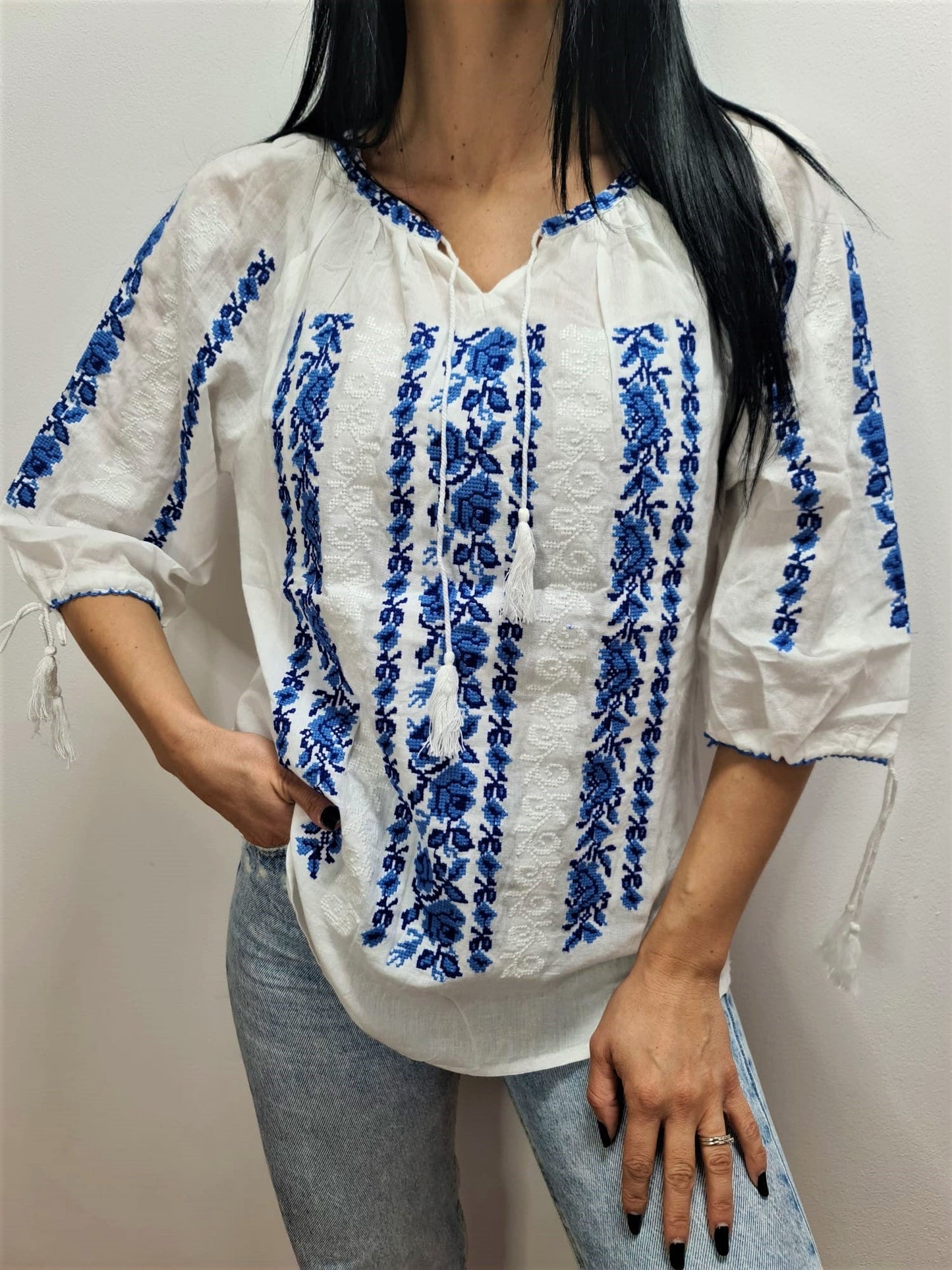Ie brodată Corina 12 - LUX