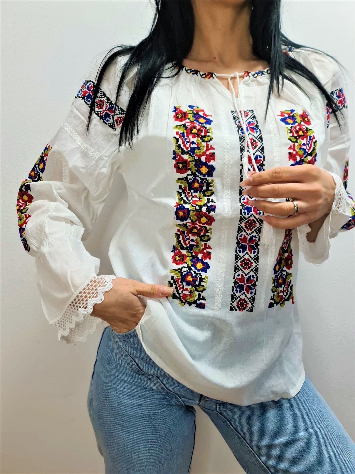 Ie brodată Mia 05 - LUX
