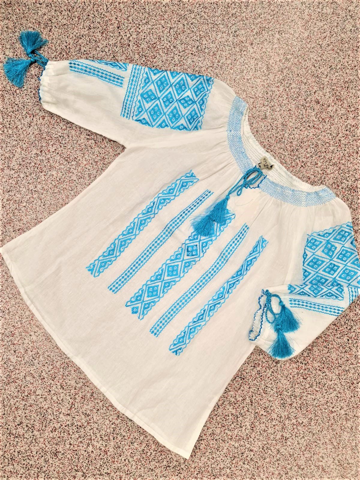 Ie brodată Ona BRODERIE MATASE - LUX
