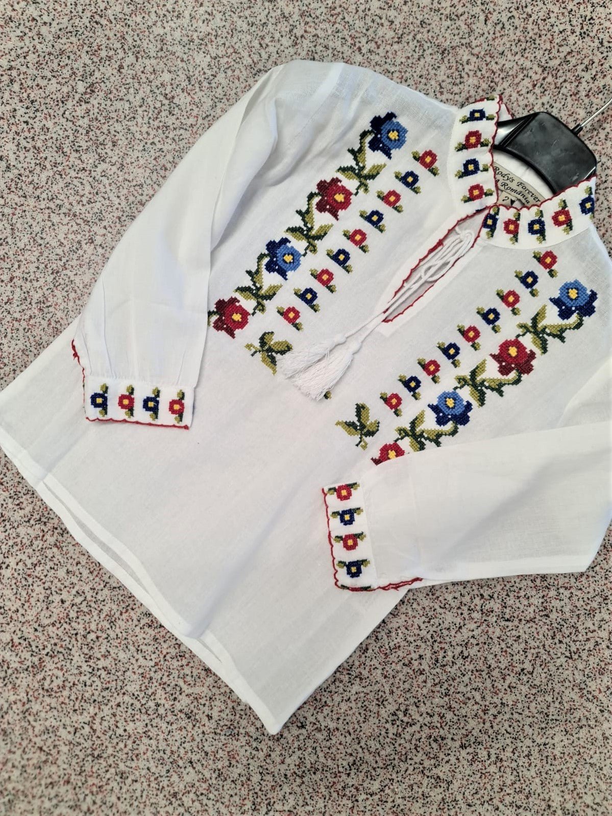 Ie Traditionala Brodata de Baieti R 6 - LUX