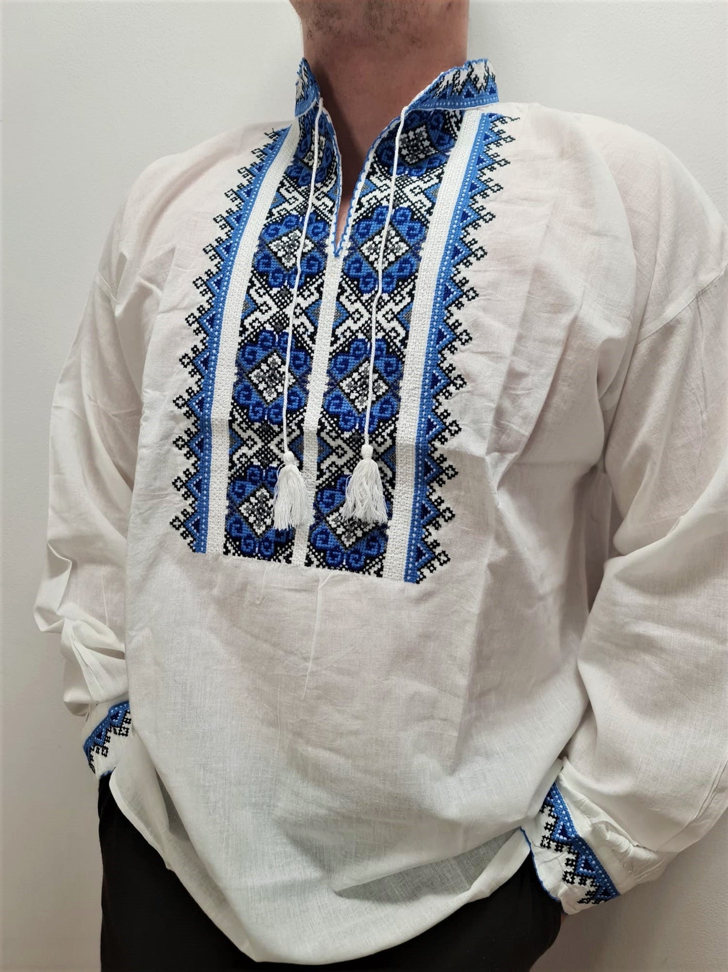 Ie Traditionala Brodata Ervin 10 Marimi Mari - LUX
