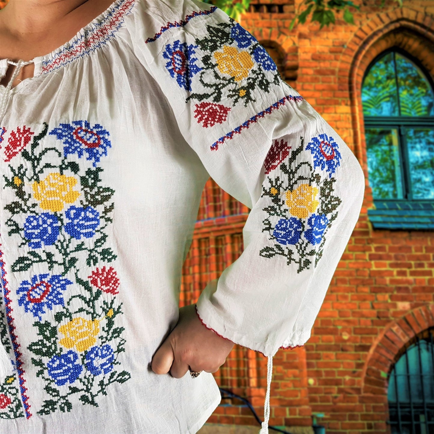 Ie Traditionala Maria 6 - LUX